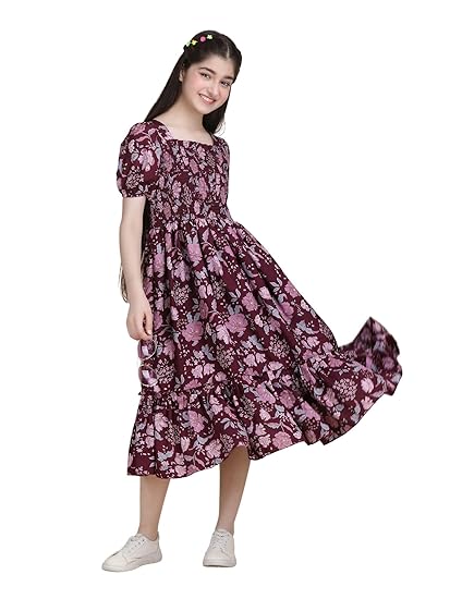 Elegant and Comfortable Girls' Dress - Square Neck, Short Sleeve, Knee-Length, Crepe Fabric, Vibrant Color Clothing Dresses